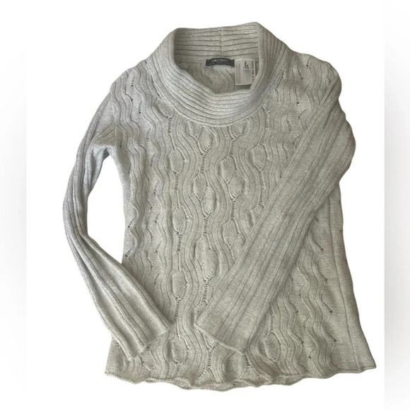Carlo Colucci women’s S cashmere/wool blend  sweater in newer cond. worn once - Picture 2 of 9